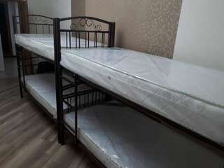 Хостелы Oscar Hostel Баку Кровать в общем 8-местном номере для мужчин и женщин-4